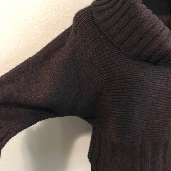 ANN YEE • Jordyn Funnel Neck - Picture 5 of 8